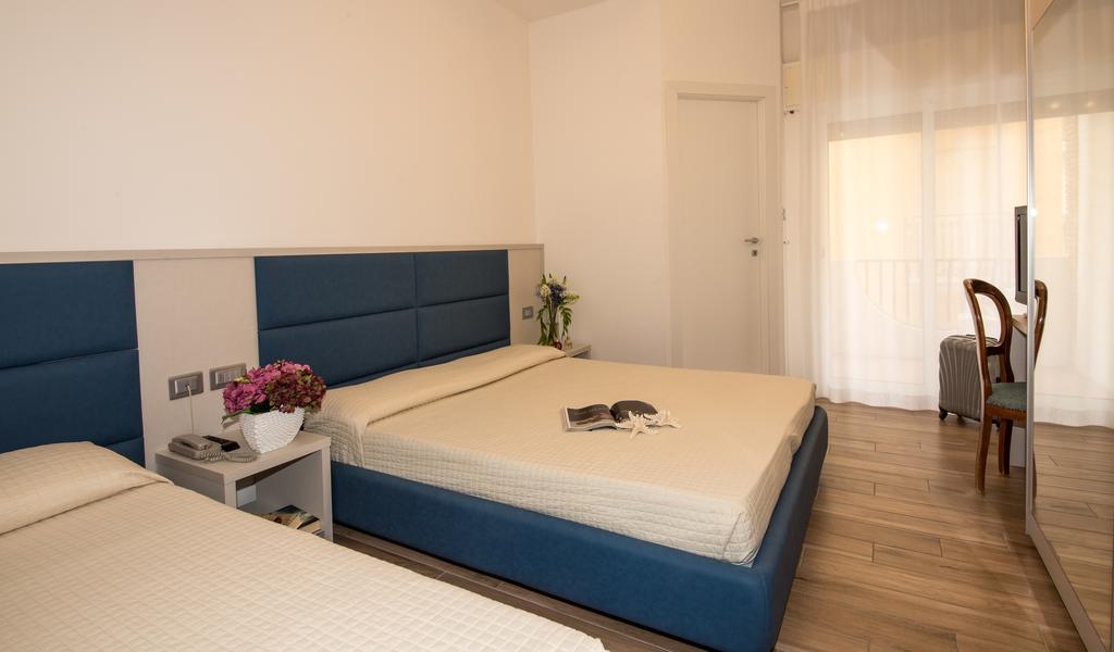 Hotel Nettuno Лидо-ди-Езоло Экстерьер фото